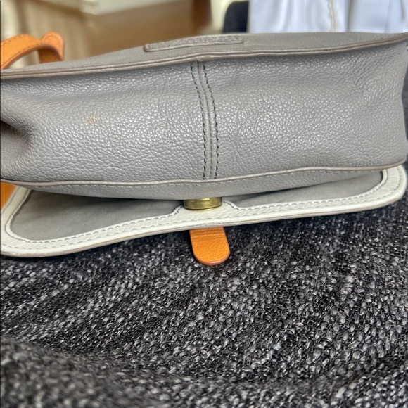 Fossil Brand White, Tan And Gray Crossbody Bag - Picture 3 of 3